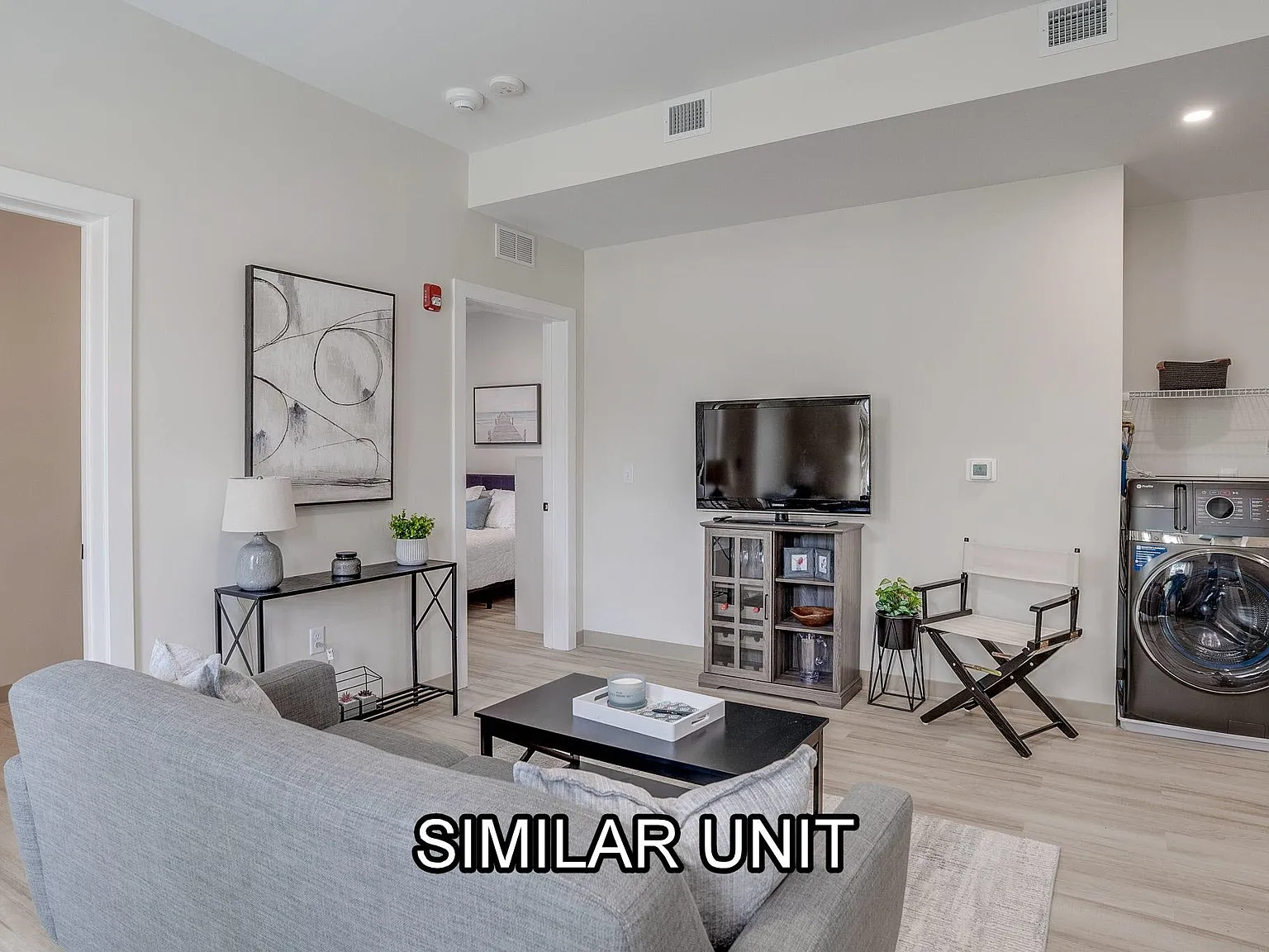1 bed, 1.0 bath, 467 sqft, $1,749 — Photo 2