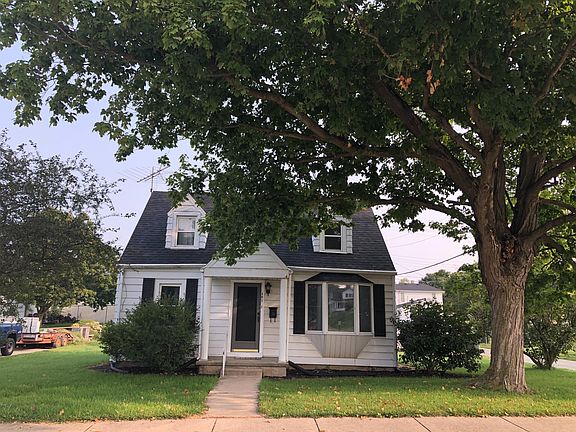 2nd image of 407 W Wood St