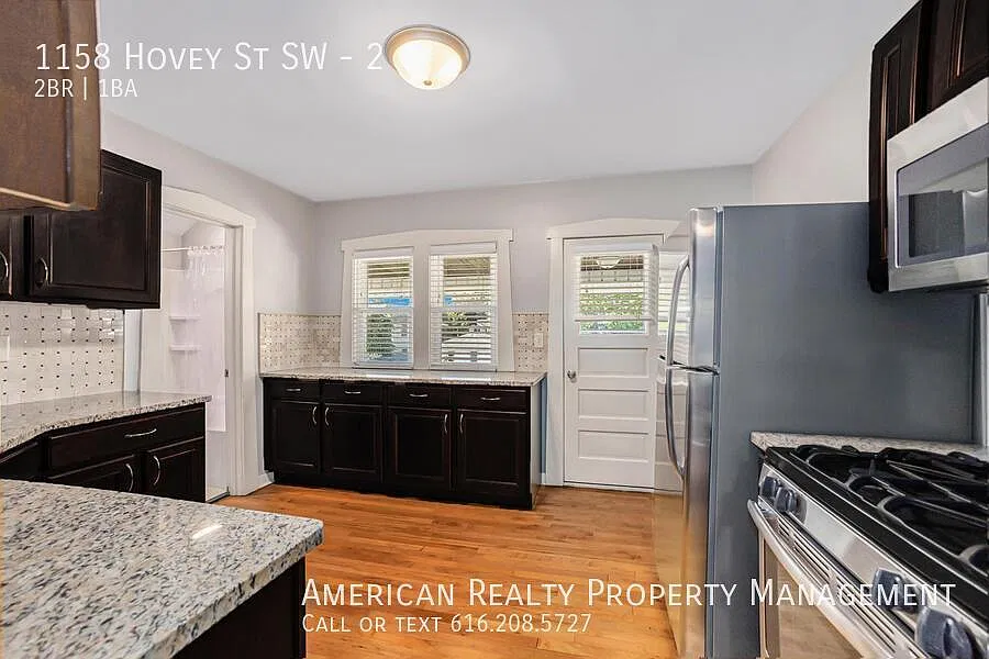 2 bed, 900 sqft, $1,700 — Photo 4
