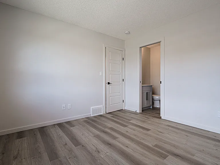 114 Greenfield Way — Photo 11