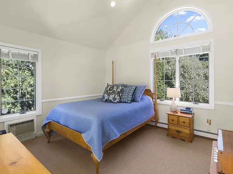 42 Towd Point Rd — Photo 10