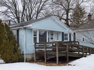 71 Birchland Ave, Pawtucket, RI 02860