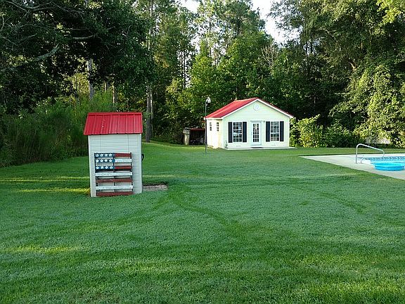 Well & Pool/Workshop