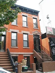 Rented by ZealEstate Group Inc