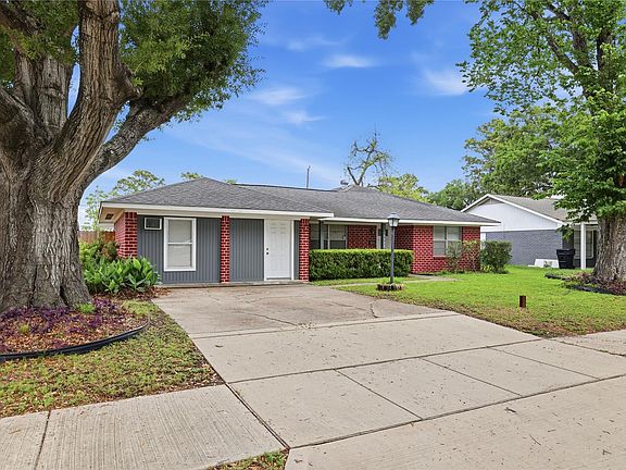 2nd image of 10922 Ivyridge Rd