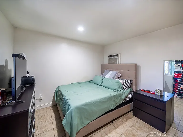 4844 Bluebell Ave — Photo 14