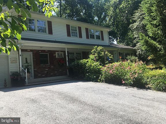 2nd image of 280 Nye Rd