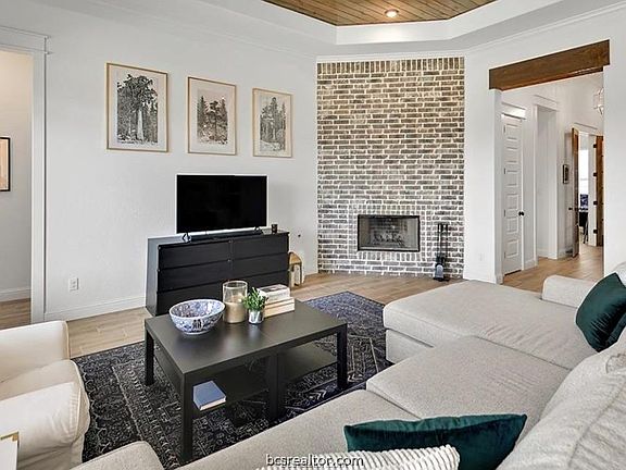 3rd image of 5013 Greenstone Way
