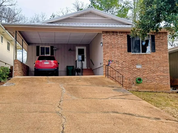 302 Royal Dr, Horseshoe Bend, AR 72512