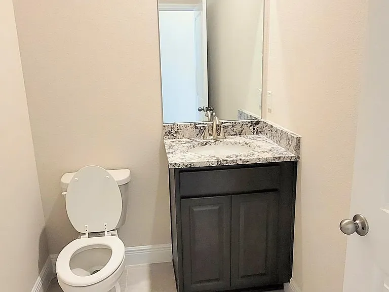 2128 Warren Acres Blvd — Photo 21