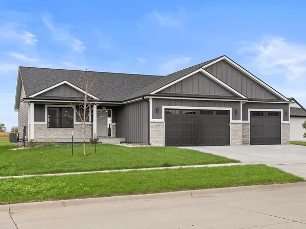 1003 Redbud Dr, Slater, IA 50244