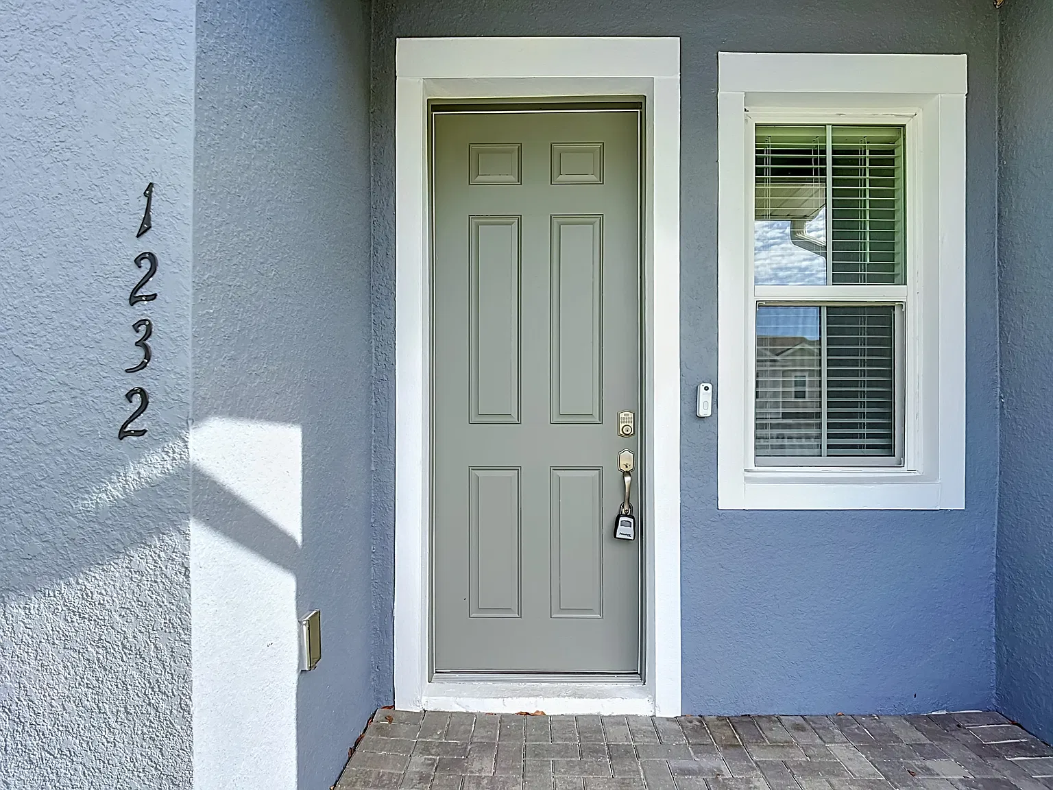 4 bed, 1786 sqft, $2,395 — Photo 4