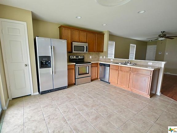 5th image of 810 Draco Dr