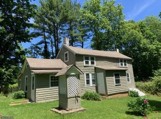 28 Wagners Ln, Warren, NJ 07059