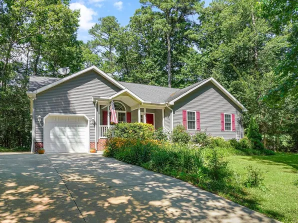 2553 Buccaneer Blvd, Greenbackville, VA 23356