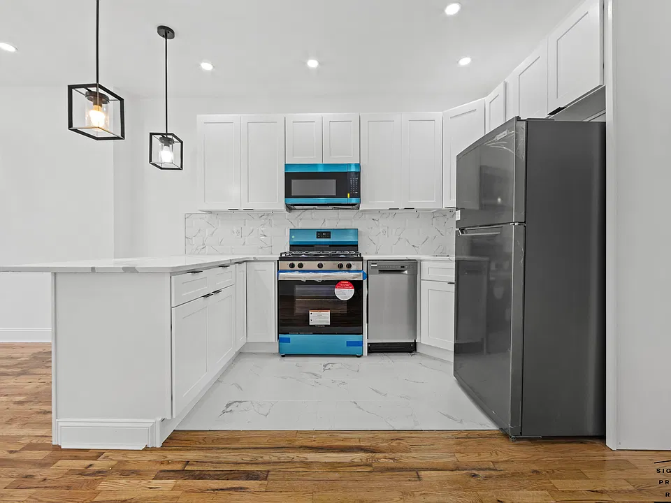 63 Kingston Ave #1