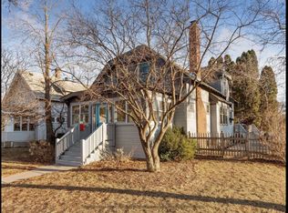 126 Delos St W, Saint Paul, MN 55107
