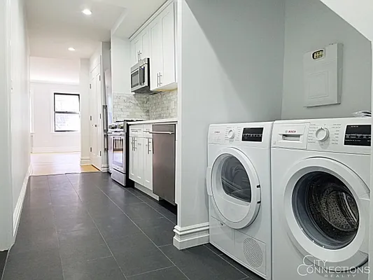 Rented by City Connections Realty | media 32