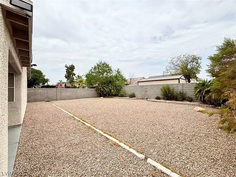 1626 W Hammer Ln — Photo 19