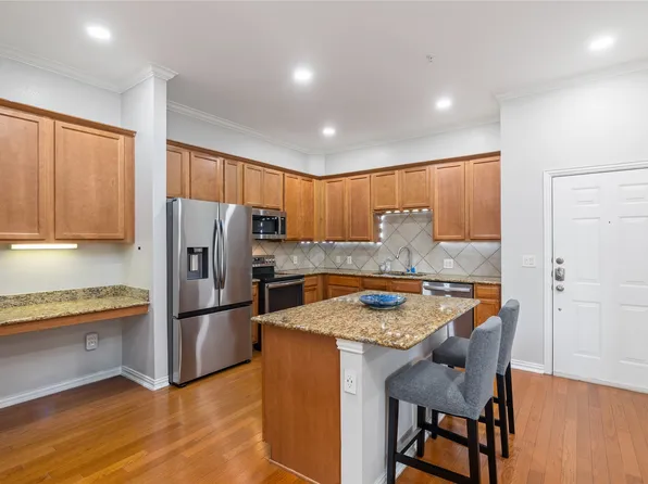 800 E 15th St Unit 202, Plano, TX 75074