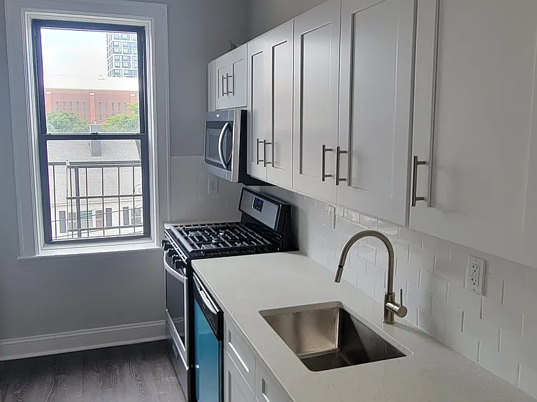 64 Baldwin Avenue — Photo 11