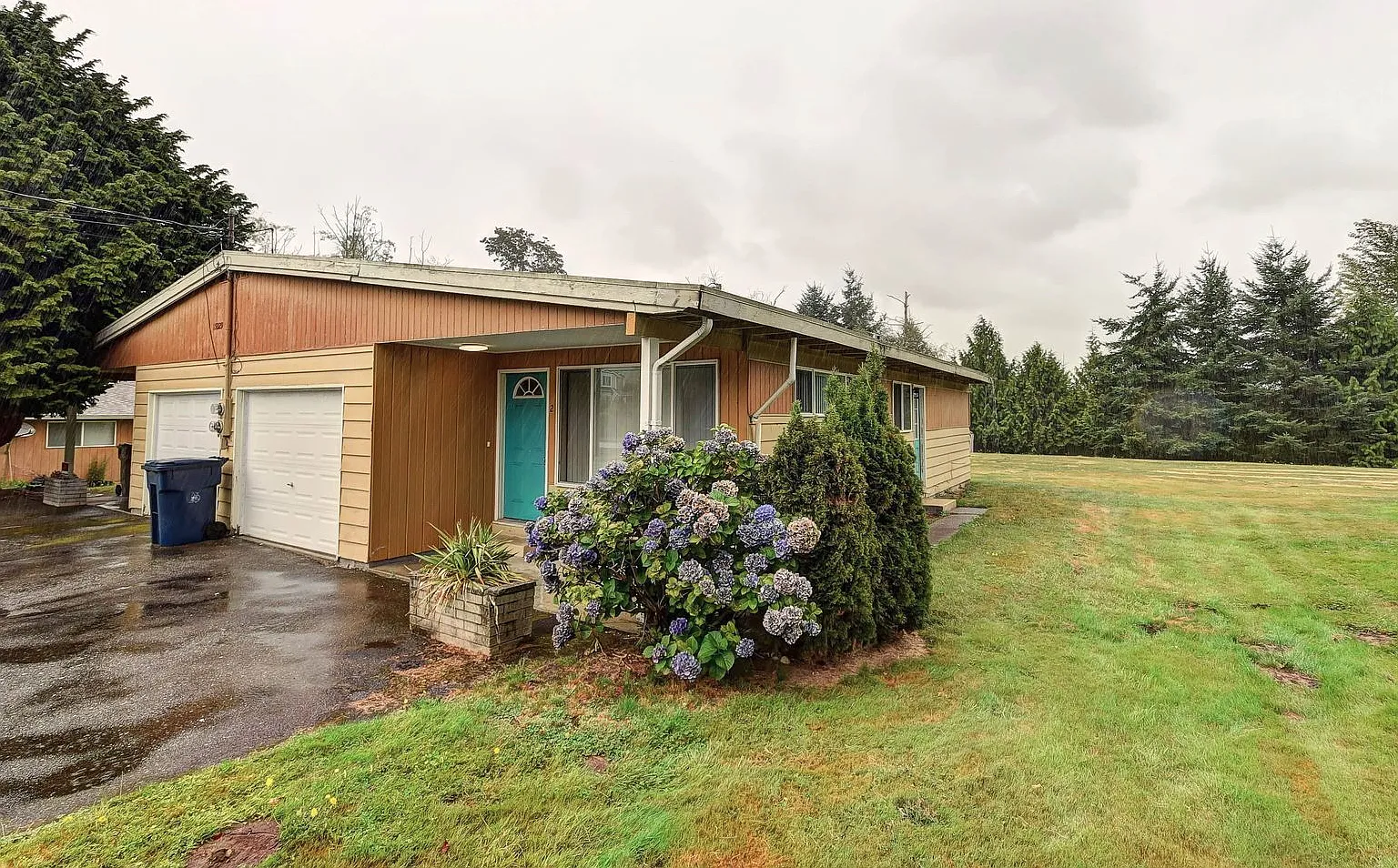 15829 Manor Way — Photo 1
