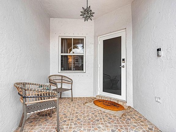 3rd image of 16877 SW 1st Place #16877