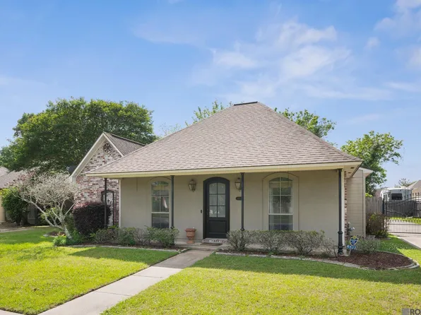 6523 Sandy Creek Ln, Zachary, LA 70791