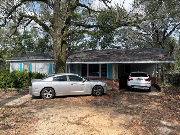 3202 Lott Rd, Eight Mile, AL 36613