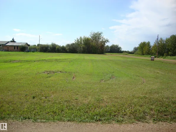 610 5th Ave, Thorhild County, AB T0A 3J0