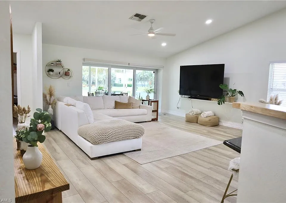 6123 Montego Bay Loop