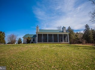 31 Colonel Myers Dr, Martinsburg, WV 25404