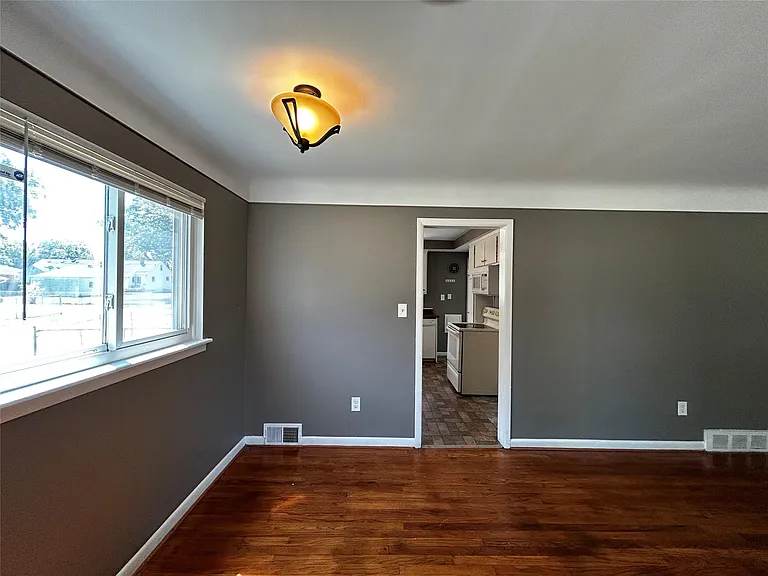21307 Le Fever Ave — Photo 7