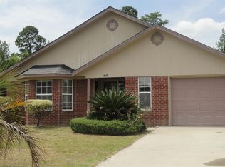 813 Waterfield Dr, Hinesville, GA 31313