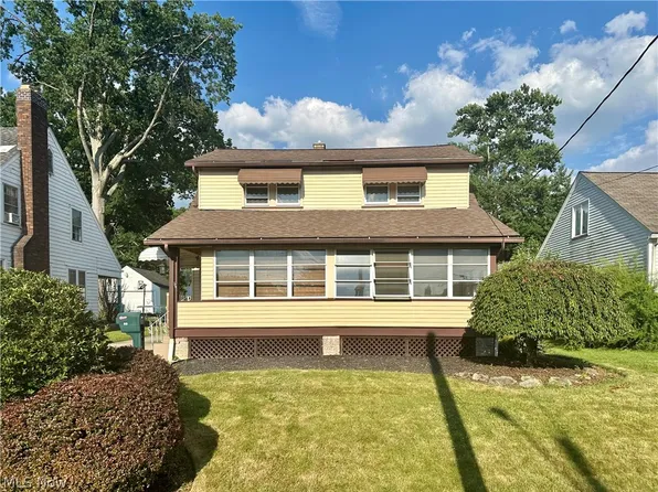 813 Lincoln Ave, Niles, OH 44446