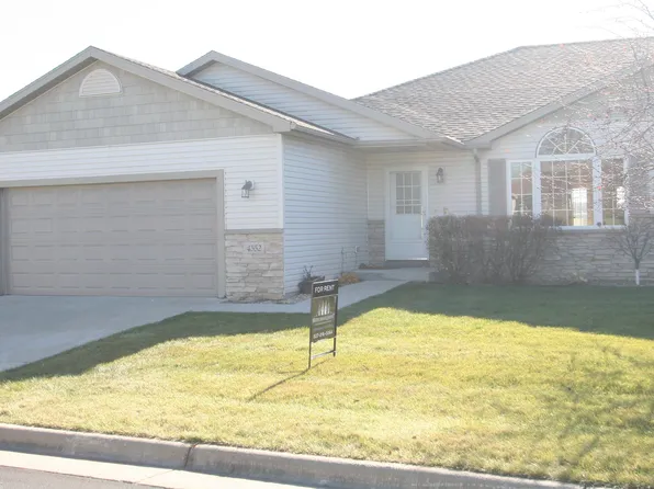 4552 Meadow Lakes Ln NW, Rochester, MN 55901