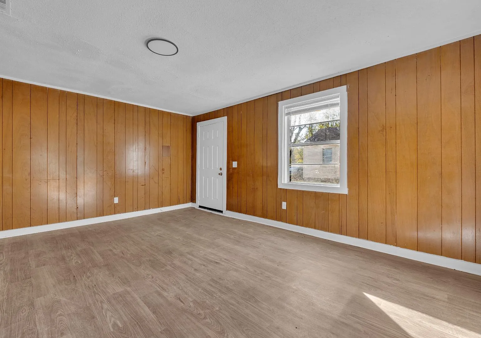 92 Tom Bayne Street — Photo 3