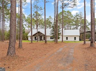 643 Post Rd, Hortense, GA 31543