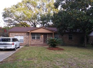 1442 Stanford Rd, Gulf Breeze, FL 32563