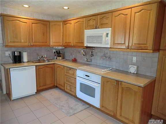 2nd image of 24 Needle Ln