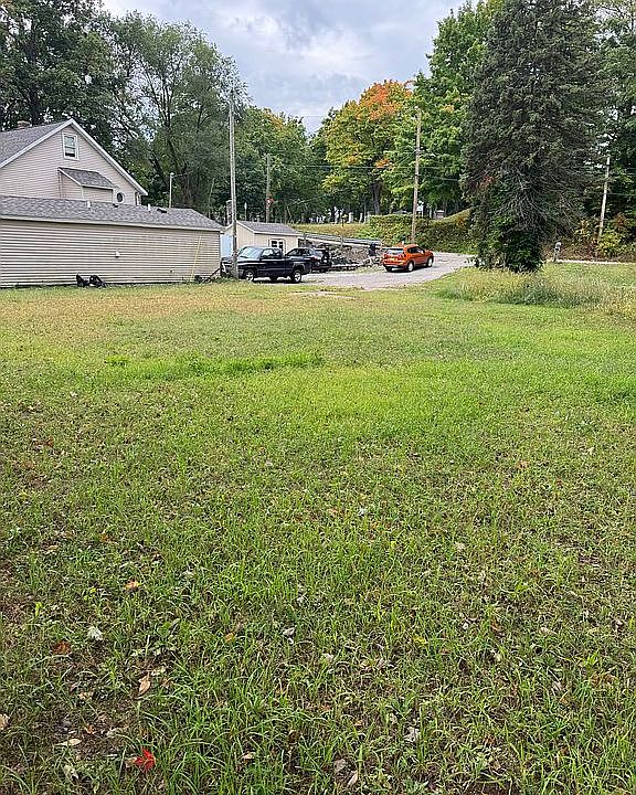 View from lake side to drive