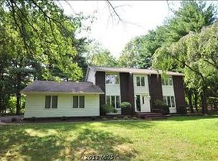 6 Falling Leaf Ct, Owings Mills, MD 21117