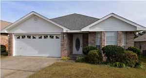 1st image of 48 Leeward Dr