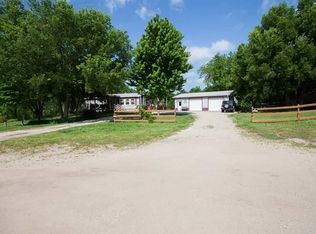305 Grant Ave, Saint George, KS 66535