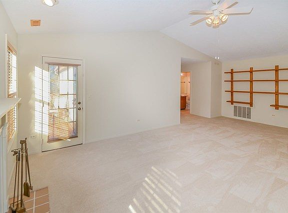 4th image of 514 Elizabeth Dr