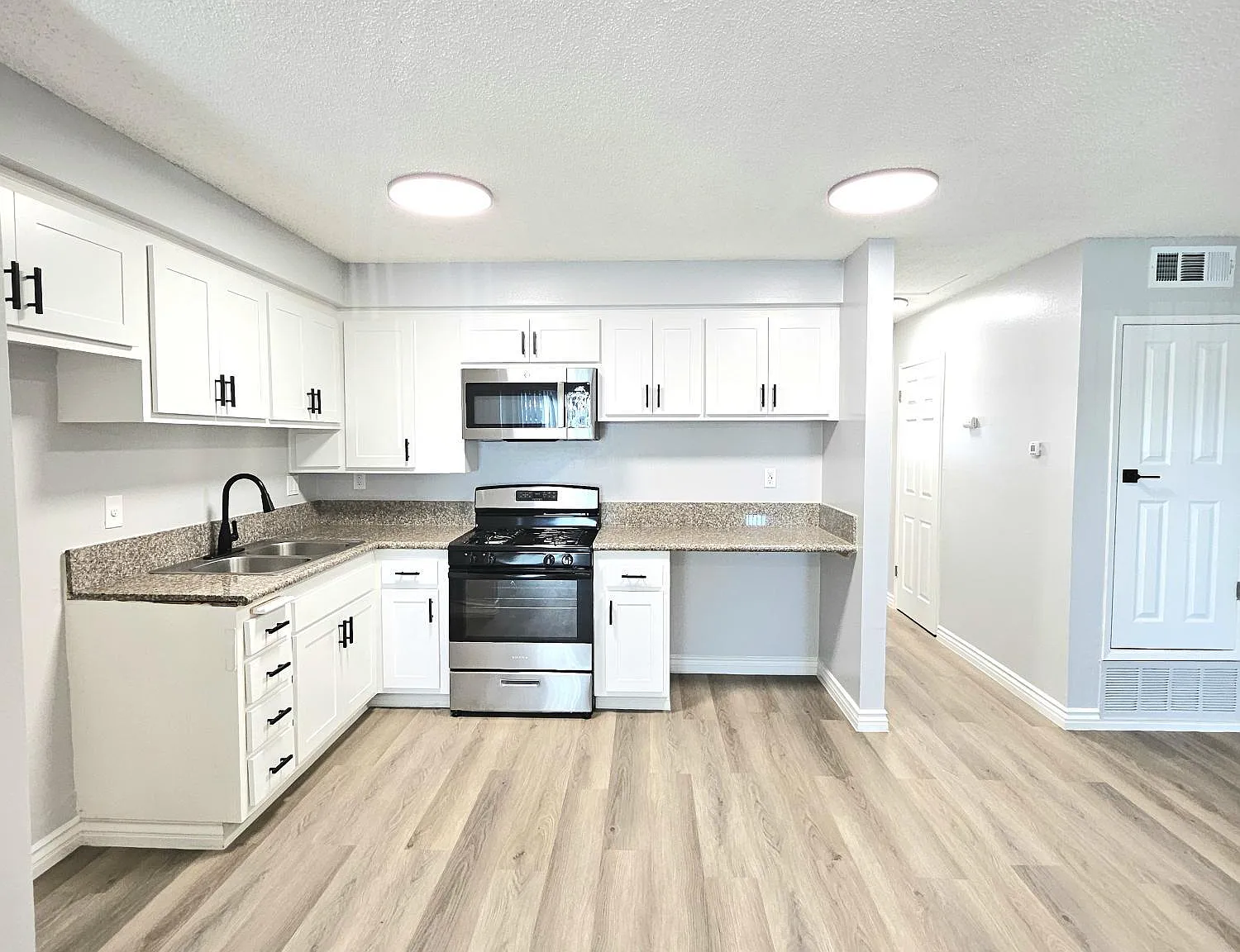 Arroyo Vista Apartments — Photo 4