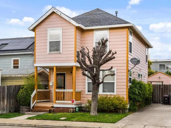 10510 East Ct, Oakland, CA 94603