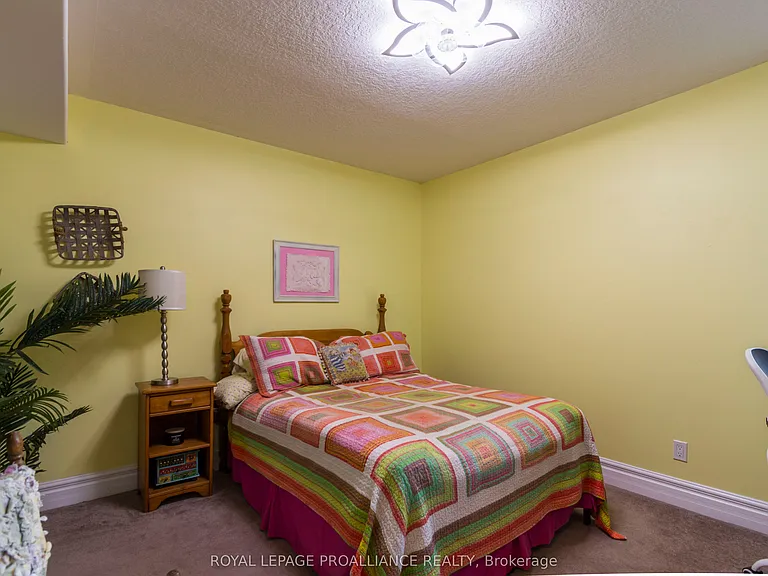 145 Farley Ave #103 — Photo 15