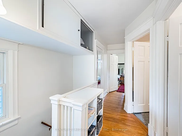 458 Dundurn St S — Photo 28
