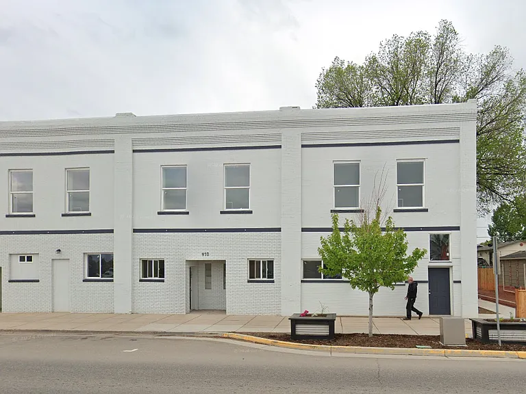 910 Broad St — Photo 5